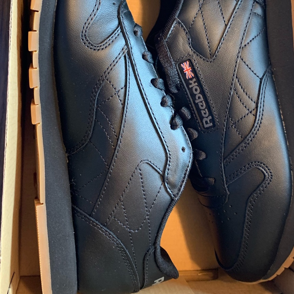 Black Reebok classics
